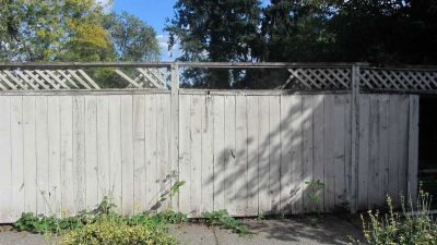 Five Vital Wood Fence Maintenance Tips for Colorado
